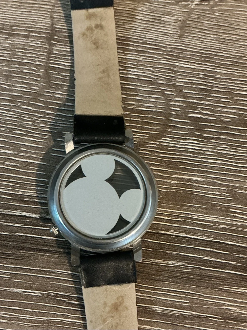Mickey Mouse Vintage Disney Character Wristwatch PLUS Black Modern Watch